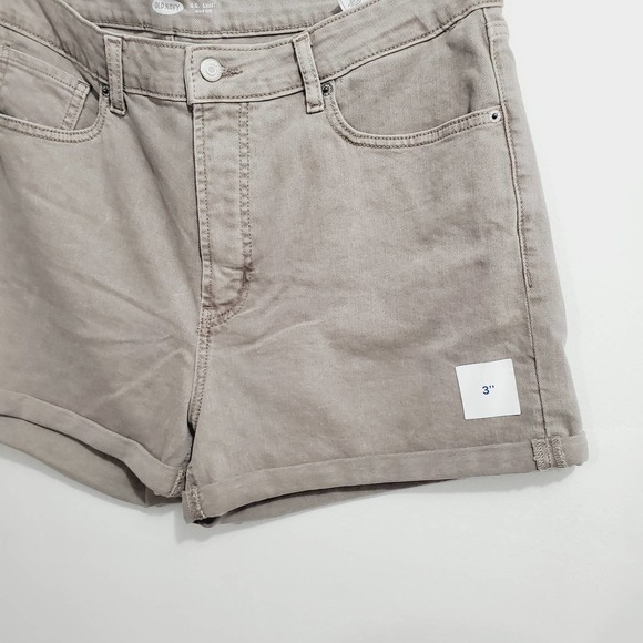 Old Navy High-Waisted O.G. Straight Cuffed Gray Jean Shorts Size 18 - Picture 4 of 10